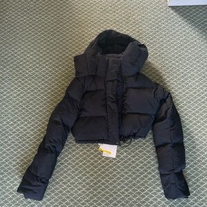 lululemon cropped puffer